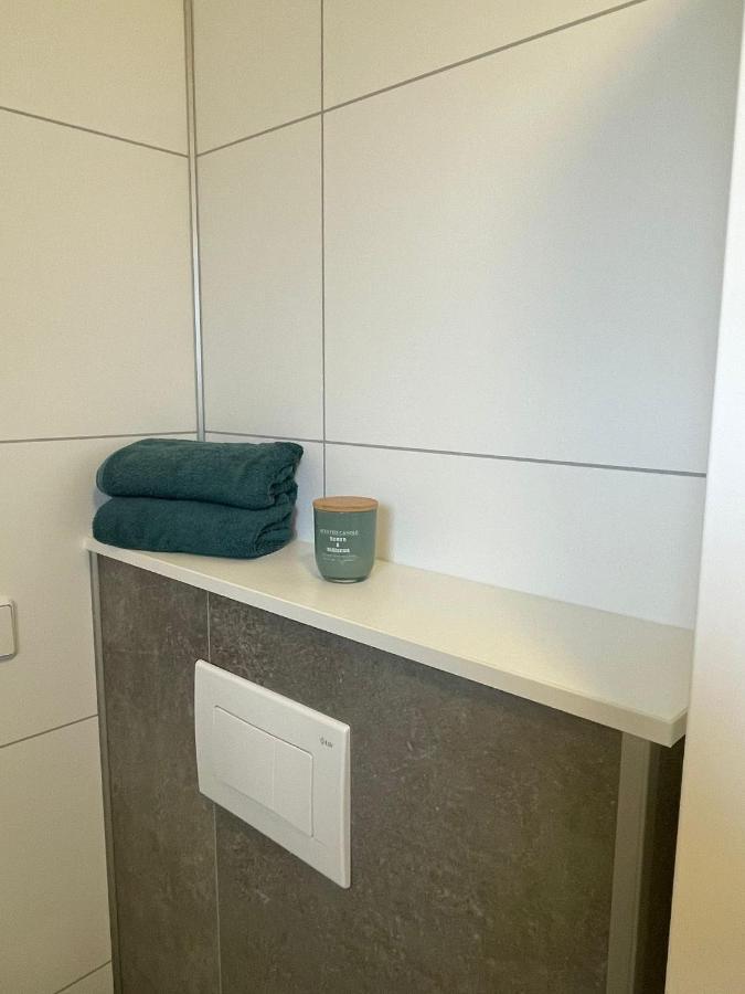 Chalet Op Gezellige Familiecamping Bij Zee Kamperland Kültér fotó